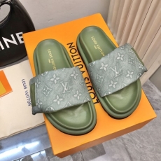 Louis Vuitton Slippers